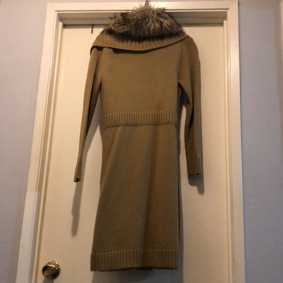 NWOT Michael Kors Brown Long Knit Cardigan with Faux Fur - Picture 5 of 5